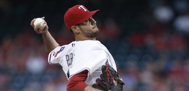 Martín Pérez (3-5) se llevó la victoria al permitir una carrera en siete innings y los Rangers de Texas superaron 14-3 a los Astros de Houston