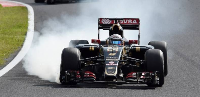 Renault inició este lunes el proceso de adquisición de la escudería Lotus, primera etapa de un regreso completo del grupo francés a la Fórmula en 2016.
