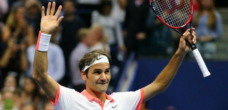 El suizo Roger Federer dispuso de su compatriota Stan Wawrinka en sets corridos este viernes para clasificarse a su primera final del US Open en seis años