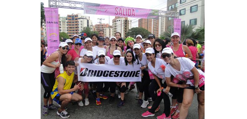 Con motivo del Día Mundial del Cáncer de Mama, Bridgestone Firestone Venezolana C.A. acompañó a más de 2.500 personas que asistieron a la Caminata 5K organizada por FUNCAMAMA
