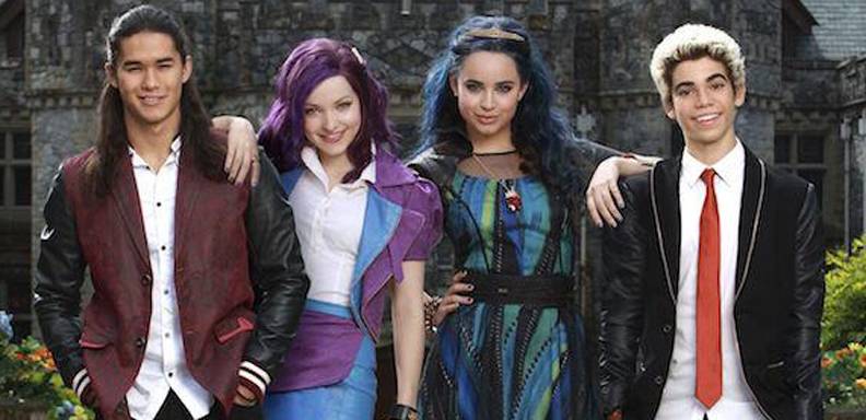 Se espera que Kenny Ortega regrese como director para esta segunda aventura de Descendants