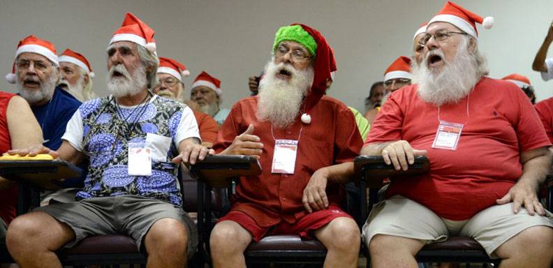 Escuela de Papá Noel recibió 200 candidatos este año que desean escapar de la crisis