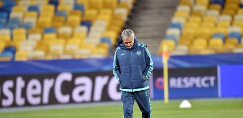 La Federación de fútbol inglesa (FA) acusó este lunes al entrenador del Chelsea, José Mourinho, de "mala conducta" con relación al lenguaje y comportamiento