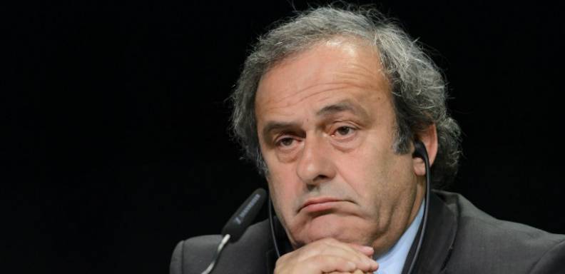 Las 54 federaciones nacionales que componen la Unión Europea de Fútbol (UEFA) mantuvieron su apoyo a Michel Platini, su presidente suspendido 90 días, y la organización quiere que las elecciones de la FIFA se mantengan en el 26 de febrero de 2016