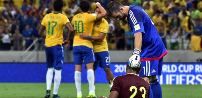 Venezuela quedó sumida en una laguna tras encajar dos derrotas en el arranque de la clasificatoria a Rusia-2018, producto de fallas en su juego