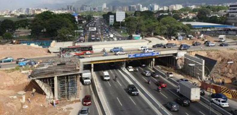 Altamira y Las Mercedes fueron las zonas mas colapsadas de Caracas durante este jueves por el cierre de la Francisco Fajardo