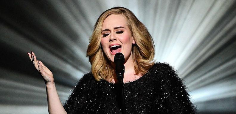 Adele dejó al público con la boca abierta con una perfecta interpretación de “Hello”