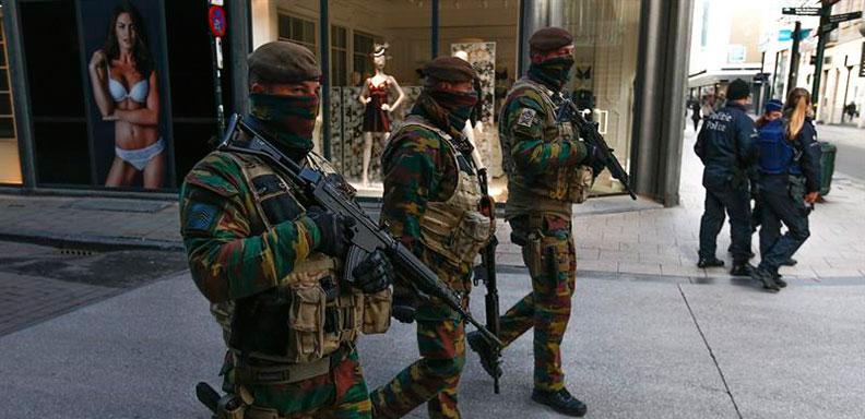 Bruselas sigue en alerta máxima de terrorismo