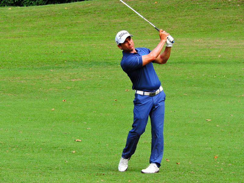 Daniel Escalera pasó a liderar la décimo segunda entrega del torneo de golf
