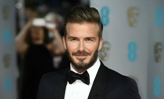 David Beckham, de 40 años, recibió como recompensa un espejo de bolsillo