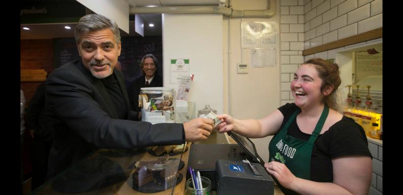 George Clooney de visita en Escocia