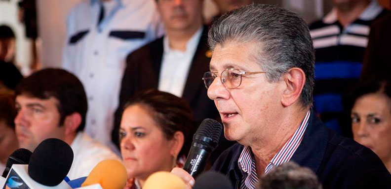 Henry Ramos Allup promete mostrar pruebas que vinculan el homicidio de Díaz con el Gobierno