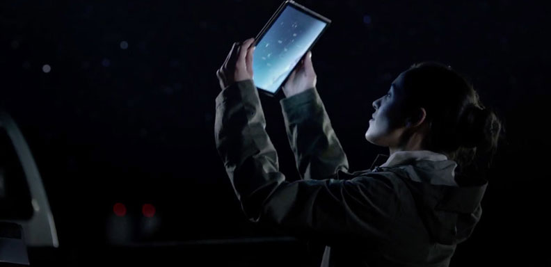 Hay un gran y vasto universo en el nuevo iPad Pro. Es el mayor iPad hasta la fecha y lleva tu creatividad y productividad a una escala épica.