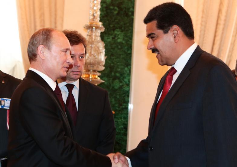 "Quiero expresarle mi apoyo a todas sus acciones para la estabilización de la situación en Oriente Medio y, en general, en todo el mundo", dijo Maduro, según informan medios rusos.