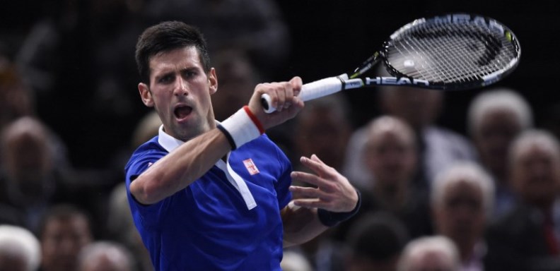 El serbio Novak Djokovic y el británico Andy Murray, primer y segundo cabezas de serie, avanzaron a los cuartos de final del torneo Masters 1000 de París