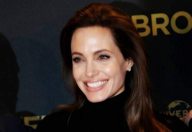 Angelina Jolie esta orgullosa de presidir el festival Internacional de Cine de Camboya