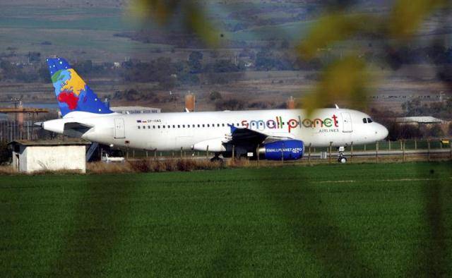 La advertencia fue proporcionada por un sexagenario que iba a bordo del avión, pero la policía búlgara no encontró rastro de explosivos