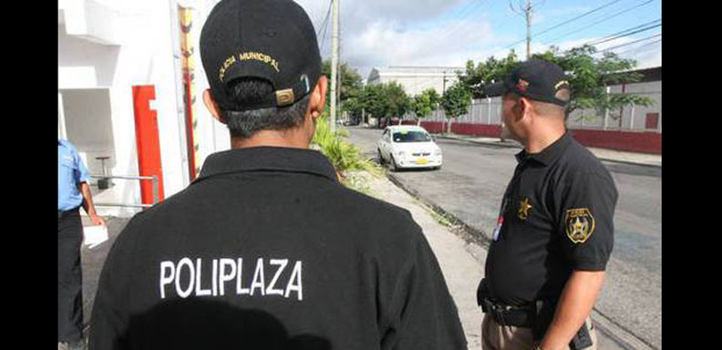 Un funcionario de la Policía Municipal del Municipio Plaza fue asesinado para despojarlo de su arma cuando realizaba unas compras en una panadería
