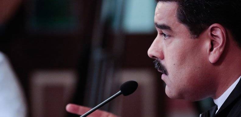 Maduro convocó a una gran "jornada de debates" para analizar la derrota