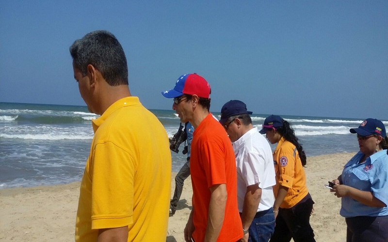 “Tenemos seis personas fallecidas durante el asueto”, dijo Capriles