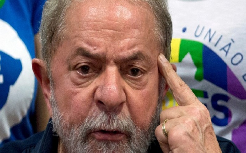 Un juez de Brasilia anuló este jueves de forma cautelar el nombramiento del expresidente brasileño Luiz Inácio Lula da Silva como ministro de la Presidencia del gabinete de su sucesora, Dilma Rousseff, informaron fuentes judiciales.