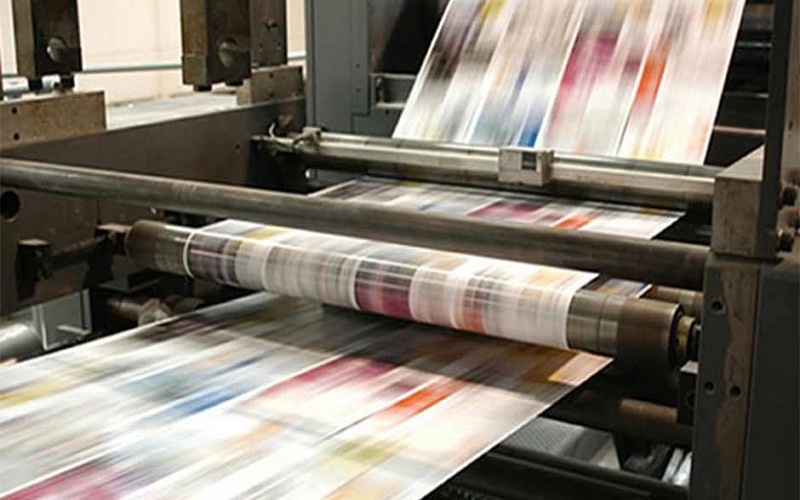 Las rotativas que imprimen 17 diarios regionales venezolanos, están detenidas por falta de papel