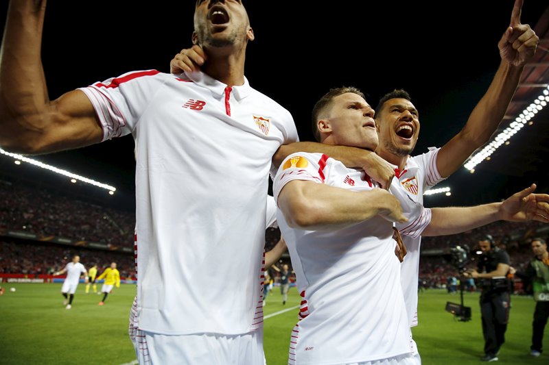 Kevin Gameiro consiguió el empate definitivo en el 82 de penal / Foto: Reuters