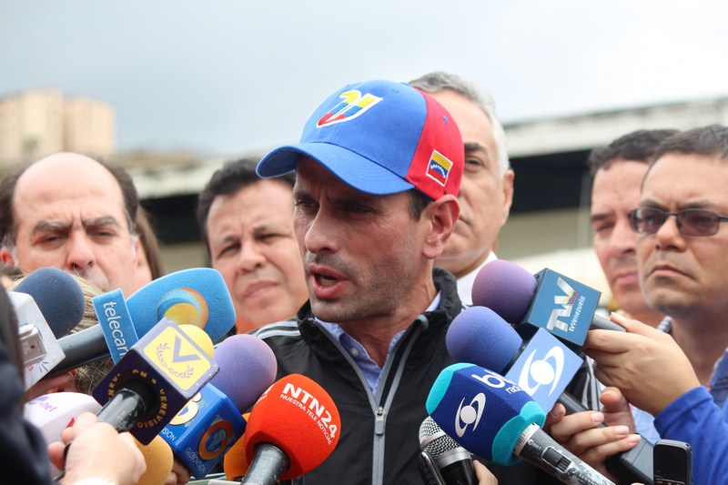 Buscan firma de Leopoldo López para revocatorio
