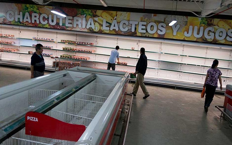 El diputado a la Asamblea Nacional, Carlos Paparoni, aseveró que de continuar incrementándose “el hambre que vivimos los venezolanos, en diciembre no habrá quien pueda comer tres veces al día”