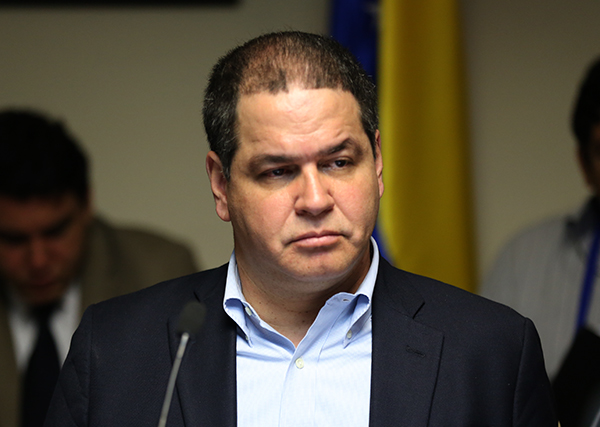 Florido afirmó que el embajador de Venezuela ante la OEA, Bernardo Álvarez, firmó una resolución con la que no estaba de acuerdo el Gobierno de Nicolás Maduro