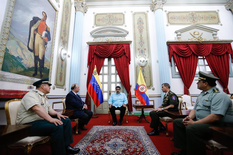 Los ministros de Defensa de Venezuela, Vladimir Padrino, y de Colombia, Luis Carlos Villegas, se reunieron este jueves en Caracas para retomar el diálogo sobre el tema fronterizo