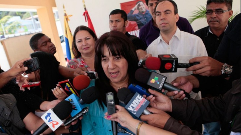 La presidenta del Consejo Legislativo de Miranda, Aurora Morales, aseguró que los viajes que está realizando Capriles son para “desestabilizar el país”