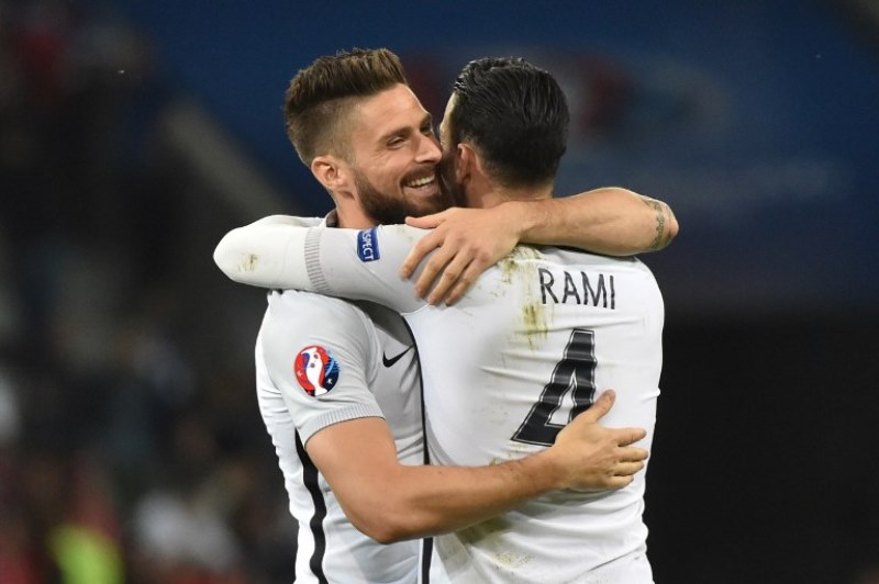Francia y Suiza empataron a cero este domingo en Lille, un resultado que permite a la selección anfitriona acabar como primera del grupo A y al combinado helvético como segundo de la llave.