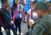 La Guardia Nacional Bolivariana detuvo las unidades durante 30 minutos/Foto: Corresponsalía Carabobo