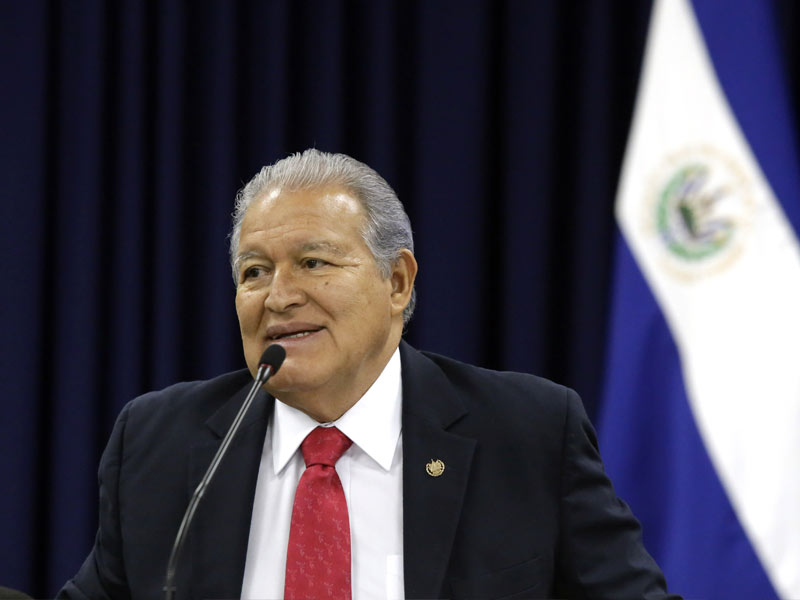 El presidente de El Salvador recibió a un grupo de miembros venezolanos representan a sus respectivos partidos en el XXII Encuentro del Foro de Sao Paulo