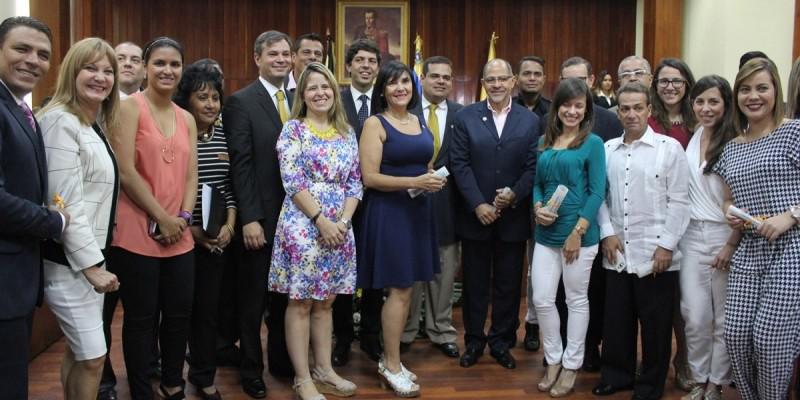 La Alcaldía de Sucre conmemoró a varios comunicadores por el Día del Periodista