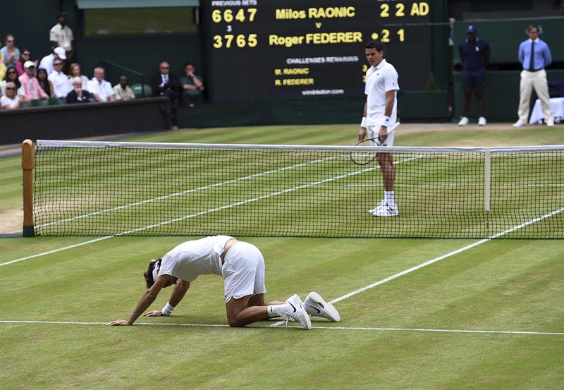 Milos Raonic se convirtió en el primer canadiense en lograr la final en el cuadro masculino de Wimbledon al vencer al suizo Roger Federer