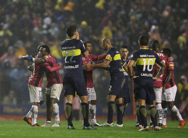 Los ecuatorianos acceden a su primera final por Copa Libertadores luego de vencer ayer a Boca Juniors 3-2 en "La Bombonera"