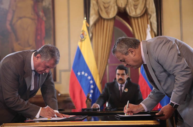 Durante la firma, el presidente de la República, Nicolás Maduro, destacó la importancia que tiene para Venezuela las relaciones con la "nueva" Rusia