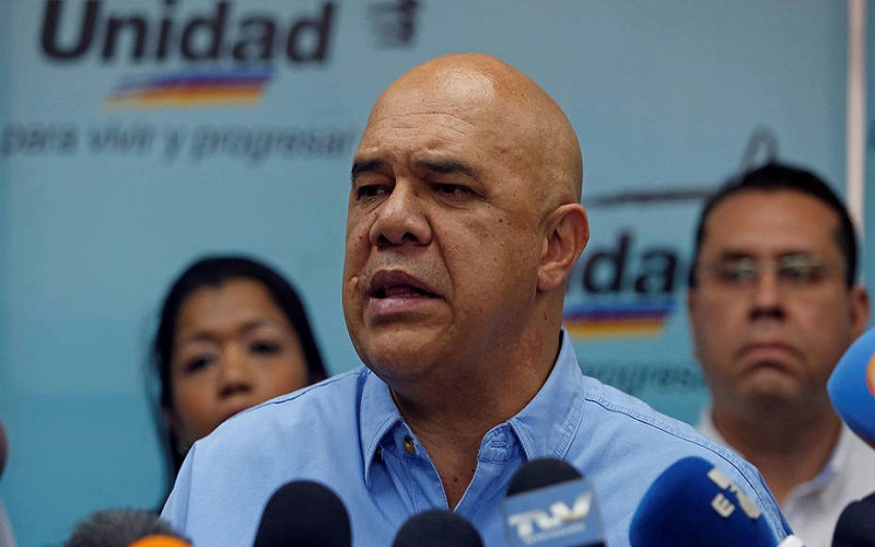 El secretario de la MUD, Jesús Torrealba, aseguró que el revocatorio es posible realizarlo “antes de la segunda semana de diciembre de 2016”, a pesar de que el Consejo Nacional Electoral “tratará de retardarlo todo lo que pueda”