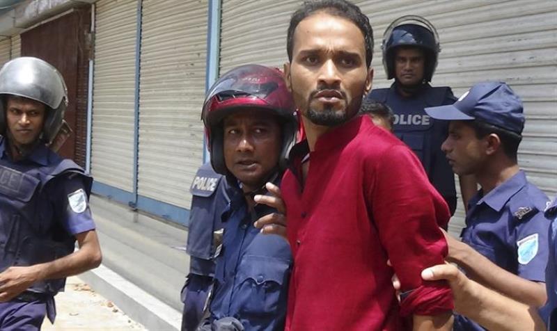 Yihadistas fueron capturados por la policía de Bangladesh tras atentar en el Eid al-Fitr, festividad que marca fin al mes del ramadán/ Foto: EFE