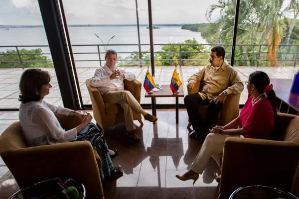 Reunión Santos y Maduro en Bolívar