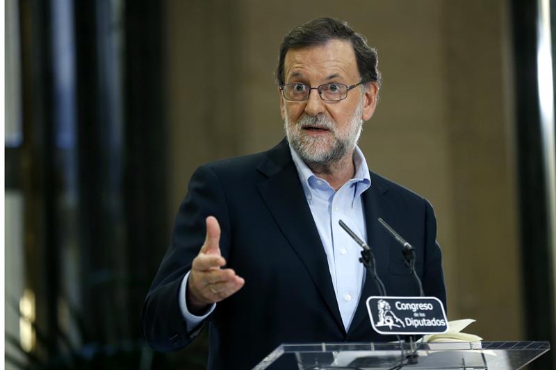 La derrota de Rajoy le mantendrá como jefe del Ejecutivo en funciones, con competencias limitadas, pero abrirá una nueva etapa de incertidumbre en la política española