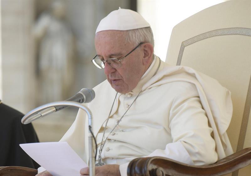 A falta de tres días para que llegue el papa Francisco, Colombia trabajó este domingo en ultimar los detalles para su recibimiento con una delegación que repasó los pormenores de sus actos en Cartagena/ Foto: EFE