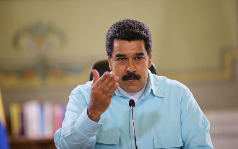 Maduro publicó el mensaje por Twitter horas después de que el gobierno colombiano y las FARC suscribieran un histórico acuerdo de paz