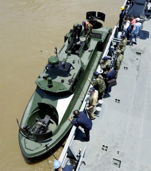 nave de defensa en colombia foto de efe