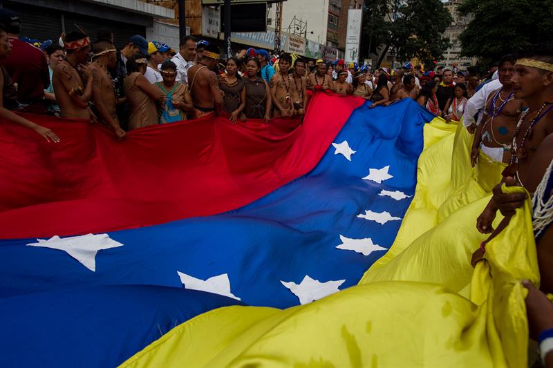 Opositores encaminados a llenar 18,7 kilómetros de avenidas en la Toma de Caracas