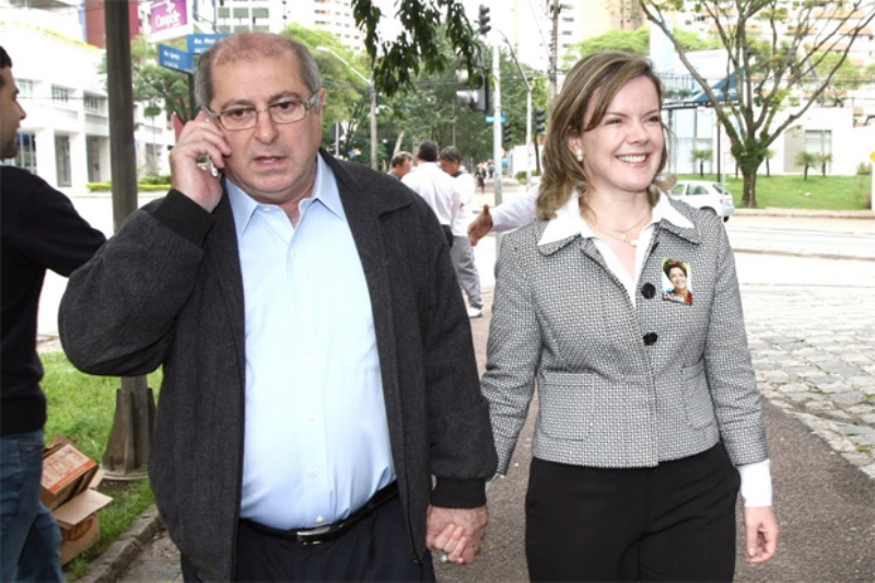 Gleisi Hoffman y su esposo Paulo Bernardo Silva, son acusados de presunta corrupción tras recibir financiación ilegal para sus campañas políticas/ Foto: Referencial