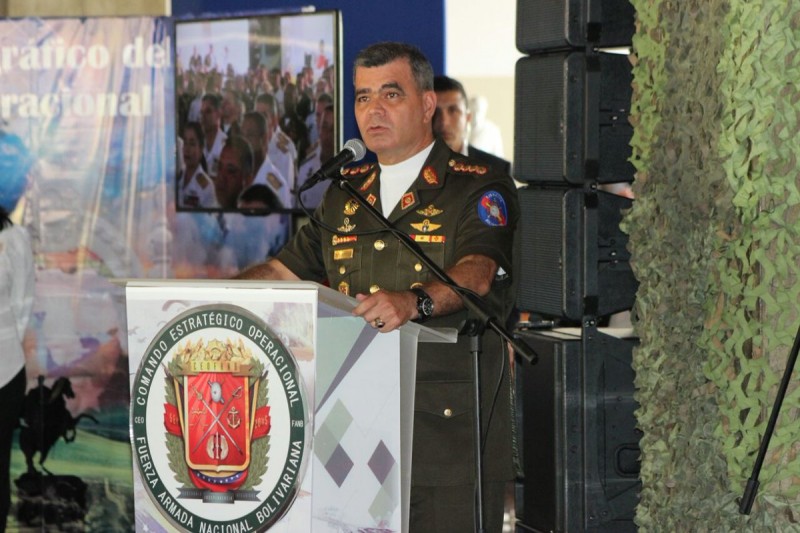 El ministro Padrino López encabezó el acto de aniversario de la creación del Ceofanb, en el cual también condecoró a almirantes del componente militar