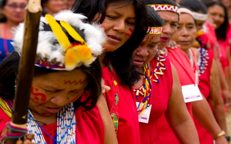 Los pueblos indígenas suelen ser marginados y discriminados por los sistemas legales de los países